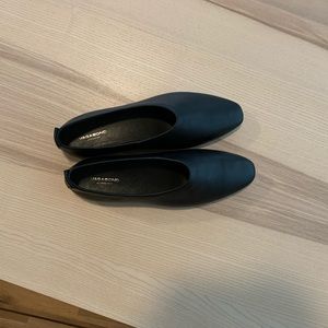 Leather vagabond shoemaker flats